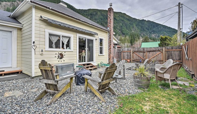 'Mountain Memories:' Cozy Small Town Escape