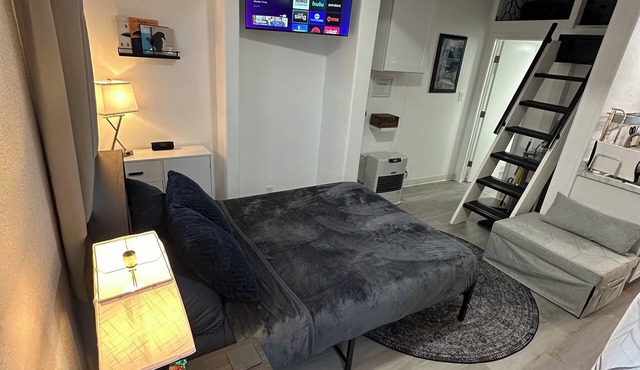 Raven's Nest Studio Suite