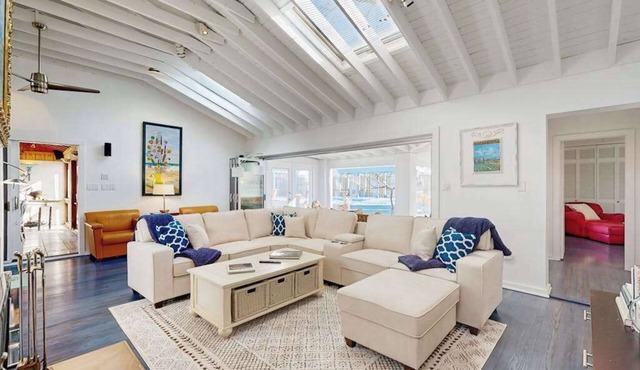 Rehoboth Beach Retreat w/private pool