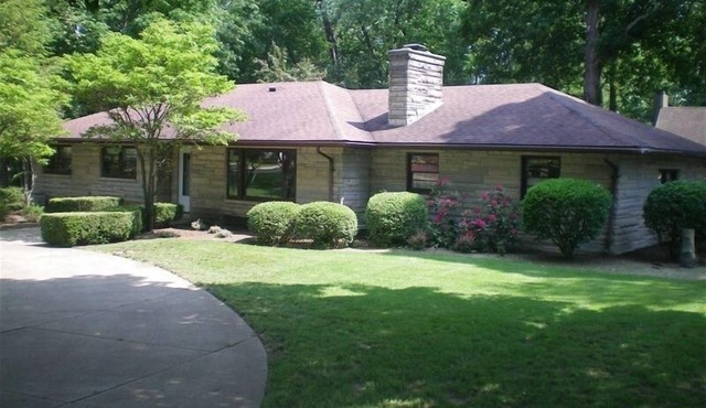 Smoke & Animal Free Diamond Lake Home All Sport Lake & Notre Dame Games