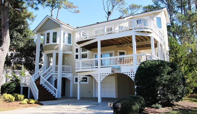 Soundside, Community Amenities, Sun Decks, 327, Footprints by the Sound