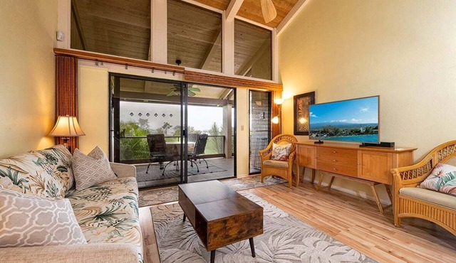 Spacious 3BR townhouse with partial ocean views in Waikoloa WVA203