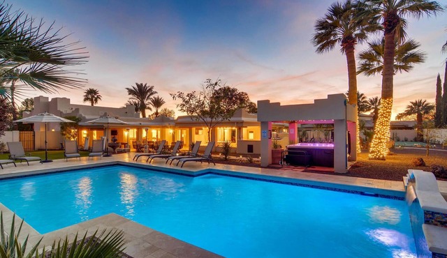 SWSS 7BR Group Estate | Pool, Sport Court, Hot Tub, Bunkhouse & Games
