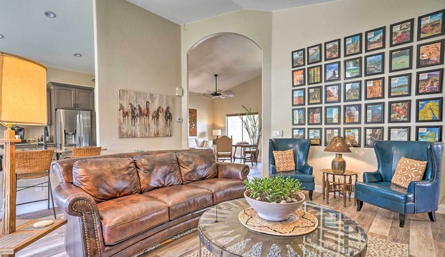 'The Copper Bed' Home w/ Deck: 10 Mi to Dtwn