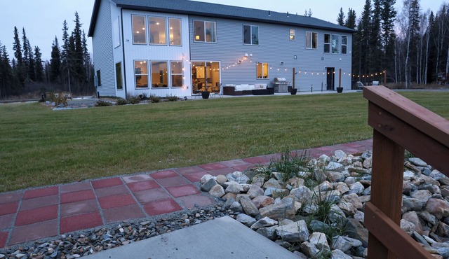Upscale 6-bedroom estate on the Chena River