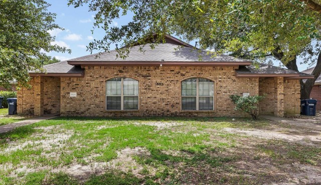 Wolf Pen Creek Park Grand Retreat - 6BD, 4BA, 6 Cars