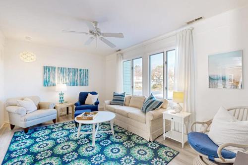 Hidden Harbour Ocean Parkway 
