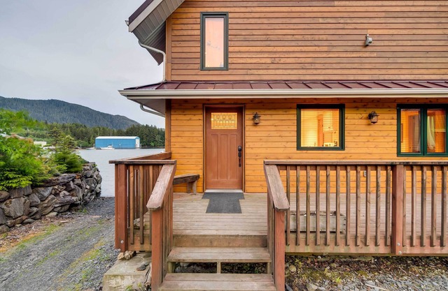 Ketchikan Apt Refuge Cove Beach 