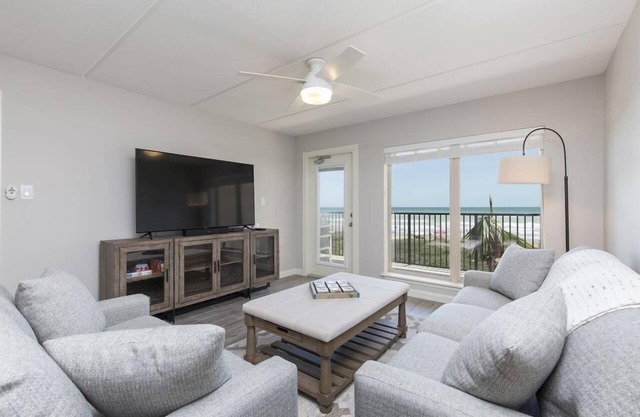 Suntide II 302 - What A View to Wake Up To, Pool, Hot Tub and Beach Activities Galore