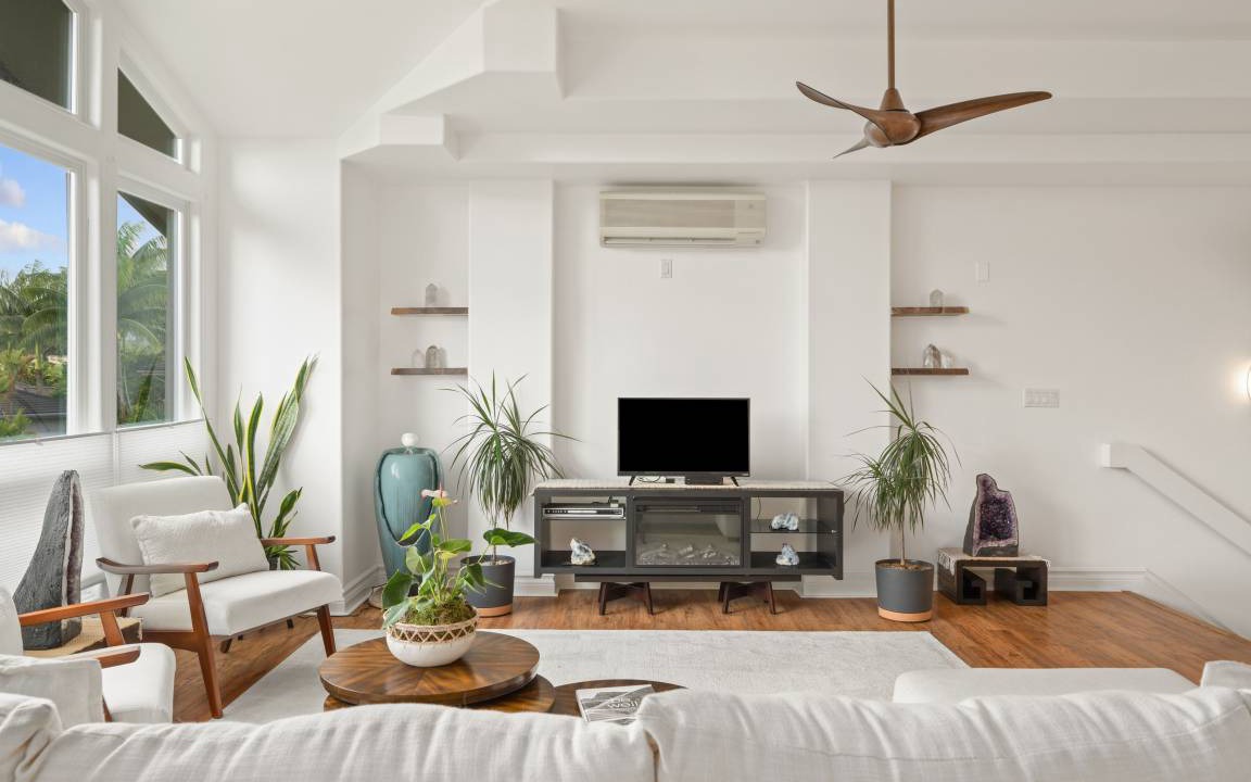 Photo of Others in Kaiulani