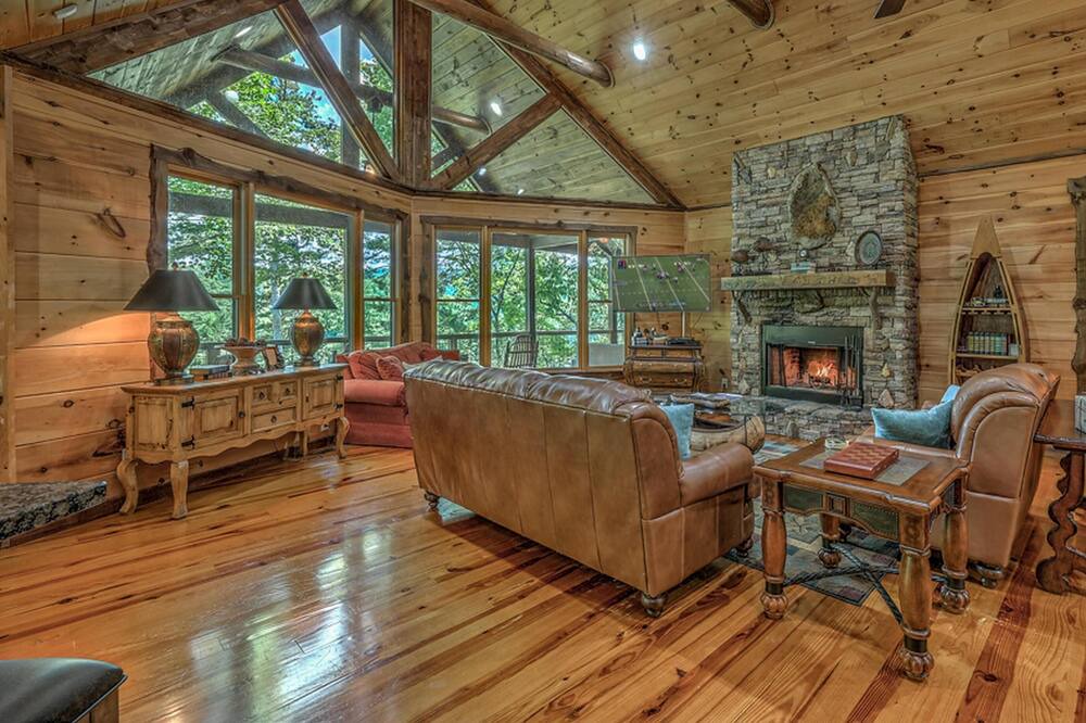 Photo of Livingroom in Morganton