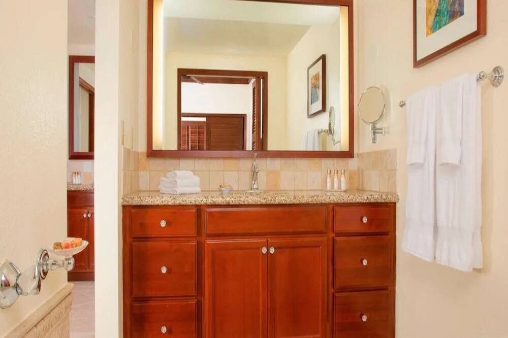 Photo of Bathroom in Ko Olina