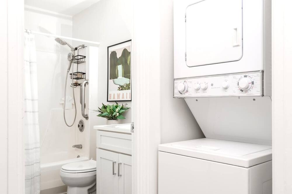 Photo of Bathroom in Kahuku