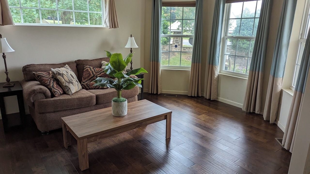 Photo of Livingroom in Rossville