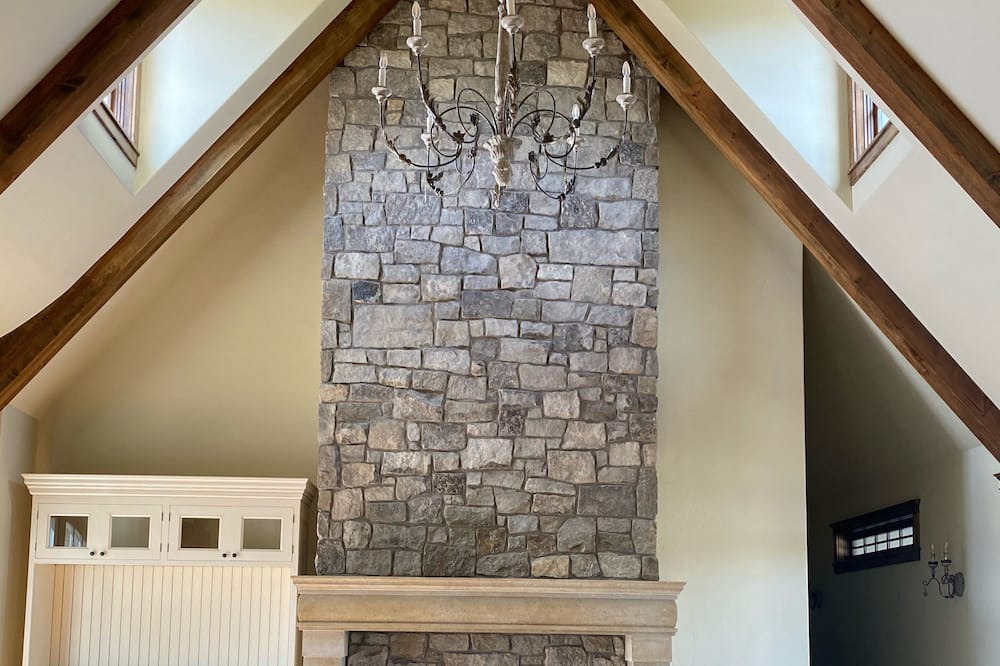 Photo of Livingroom in Crooked River Ranch