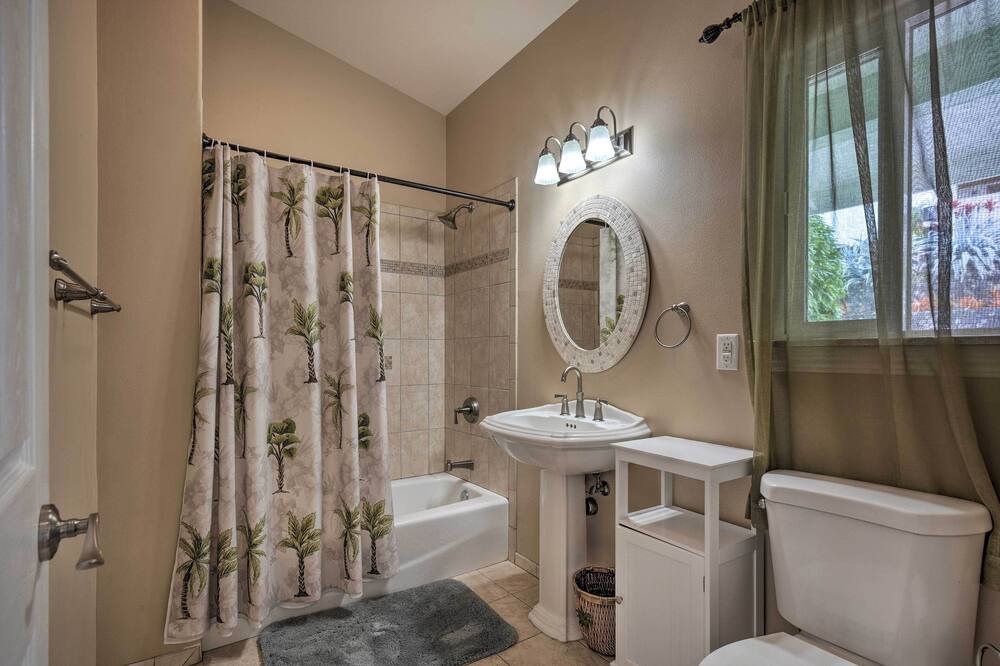 Photo of Bathroom in Kailua-Kona