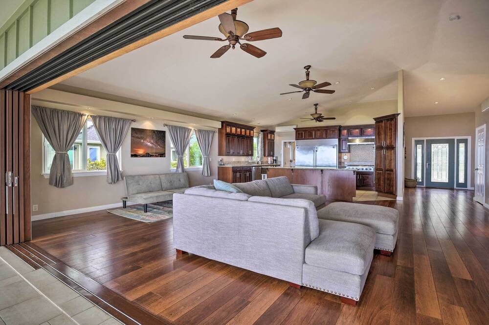 Photo of Livingroom in Kailua-Kona