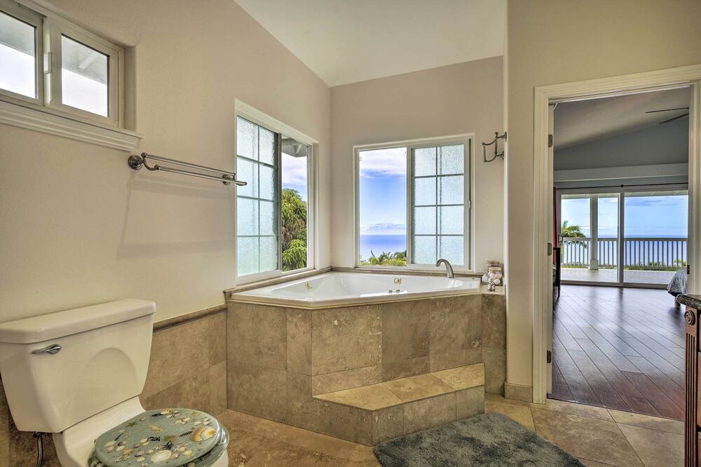 Photo of Bathroom in Kailua-Kona