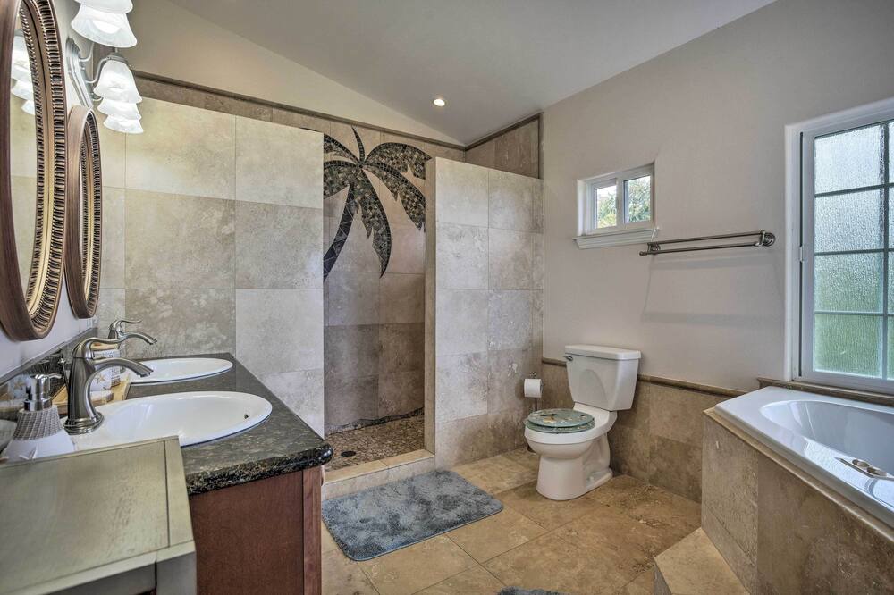 Photo of Bathroom in Kailua-Kona