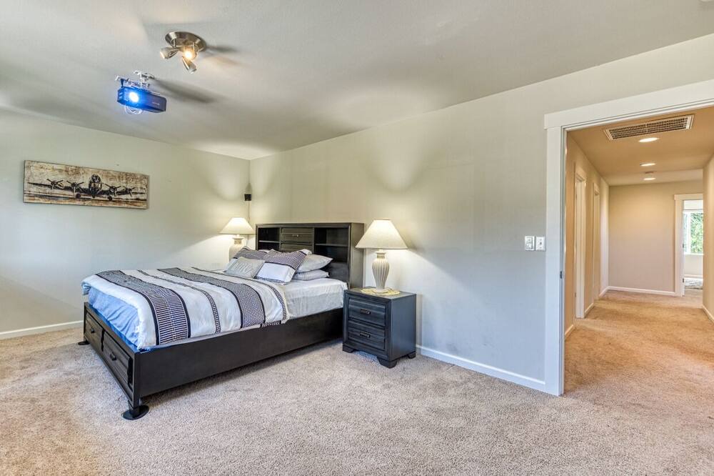 Photo of Bedroom in Silver Lake
