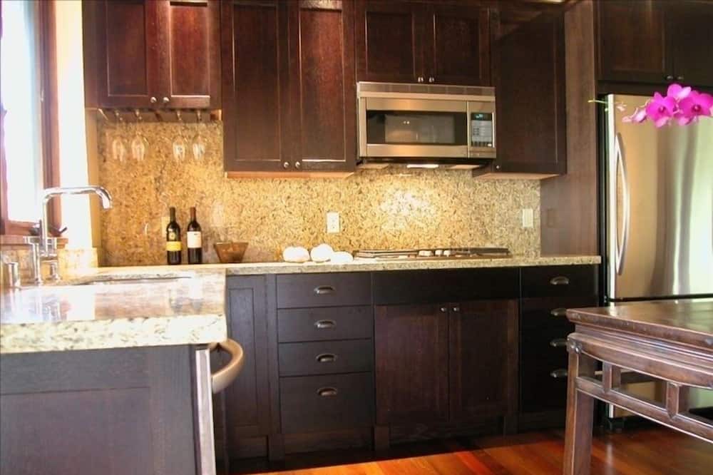 Photo of Others in Lawai