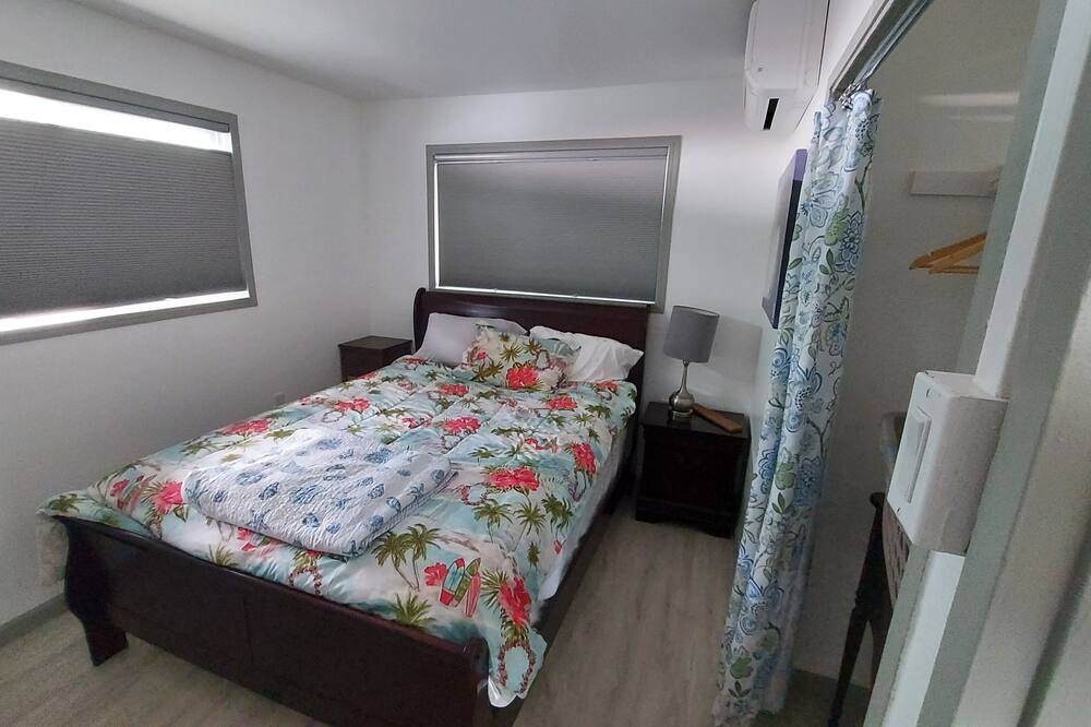 Photo of Bedroom in Ewa