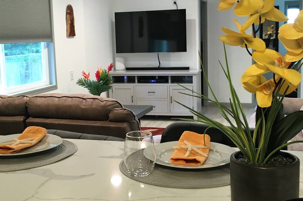 Photo of Bedroom in Ewa