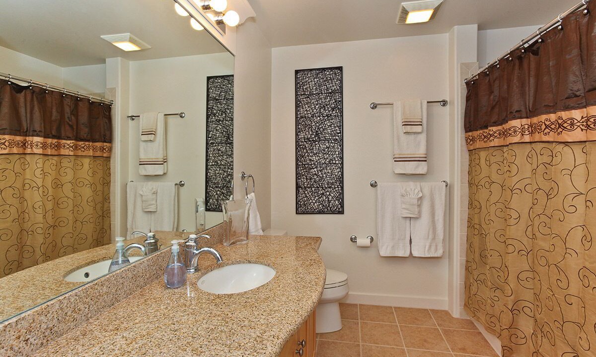 Photo of Bathroom in Ko Olina