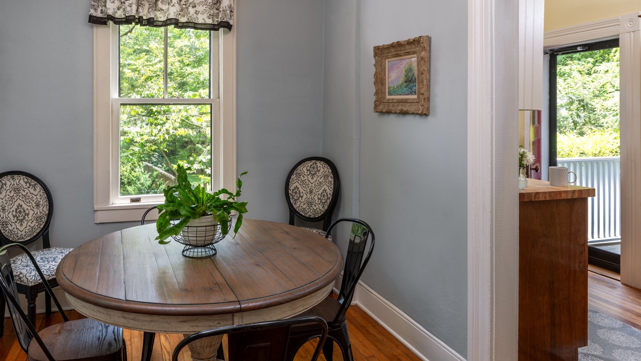 Photo of Bedroom in Historic Montford
