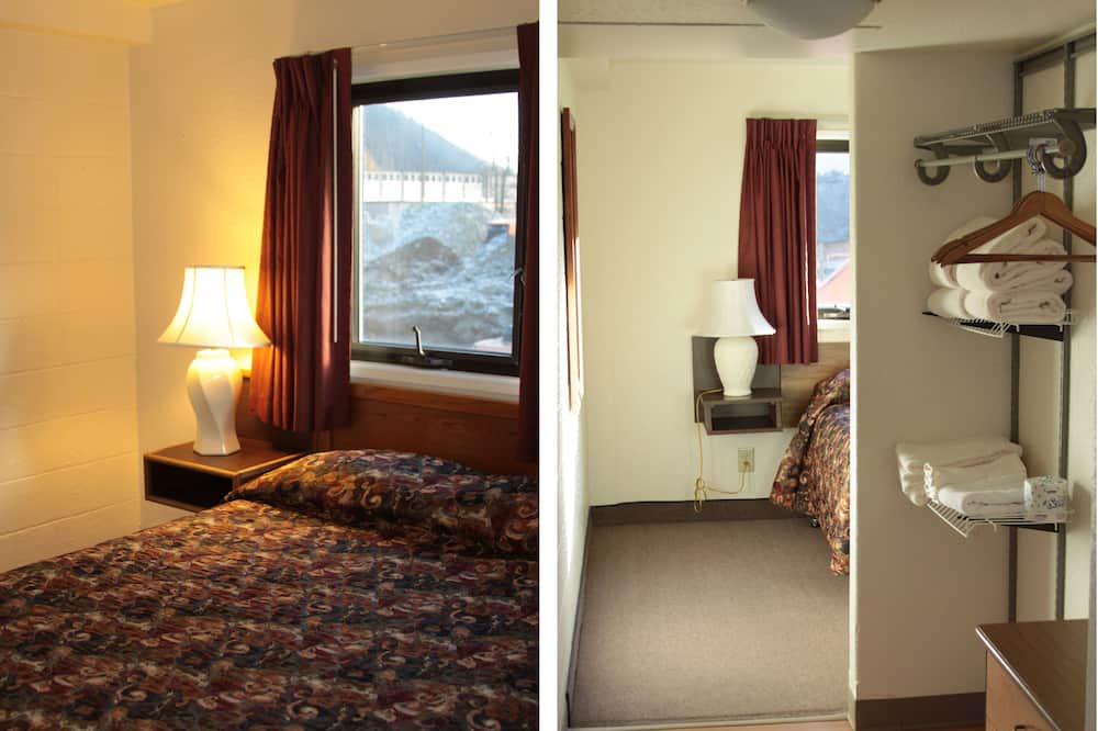 Photo of Bedroom in Downtown Juneau