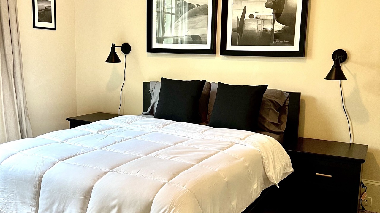 Photo of Bedroom in Sandy Springs