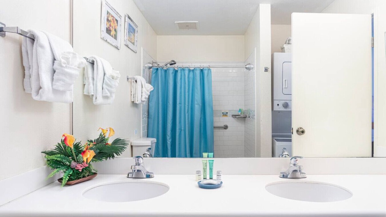 Photo of Bathroom in Nawiliwili