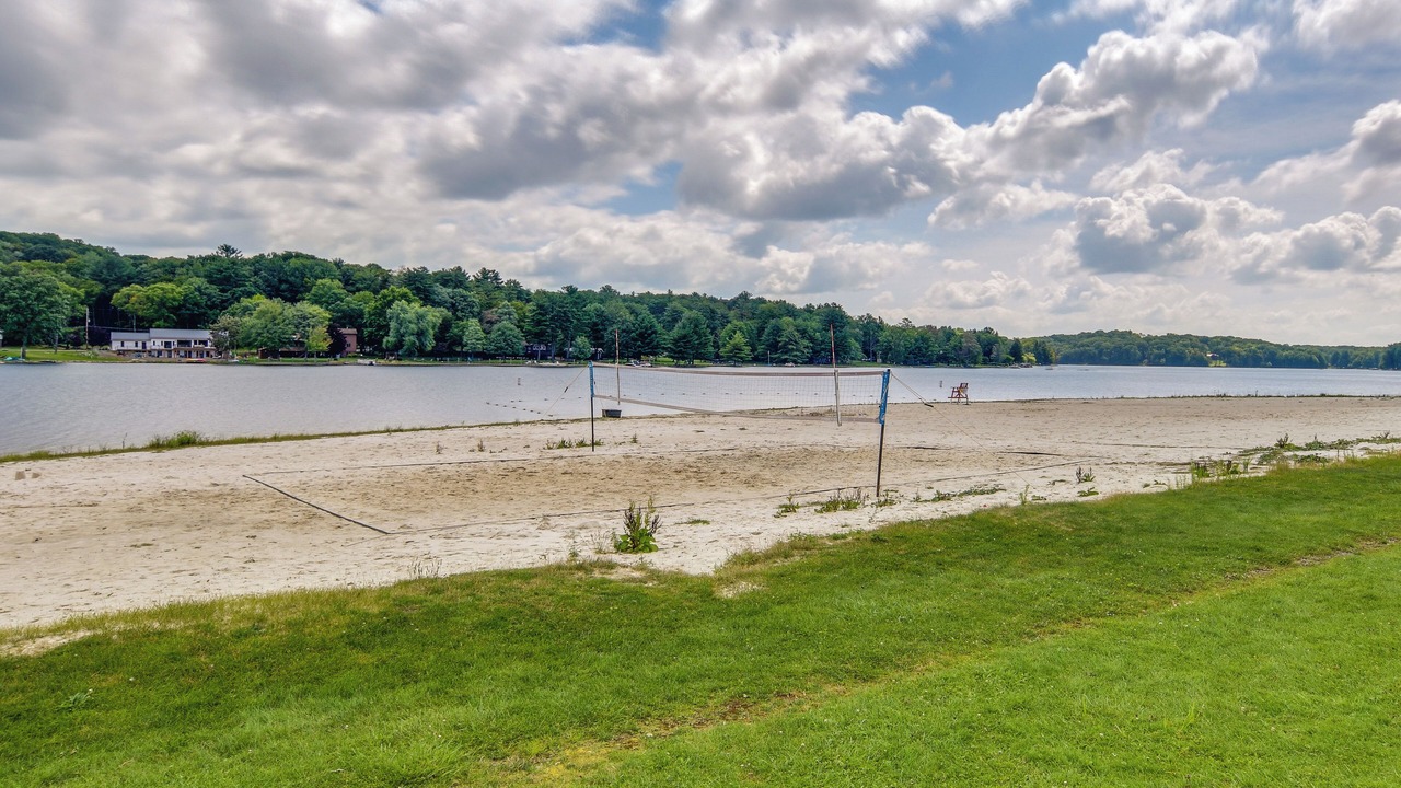 Photo of Others in Treasure Lake