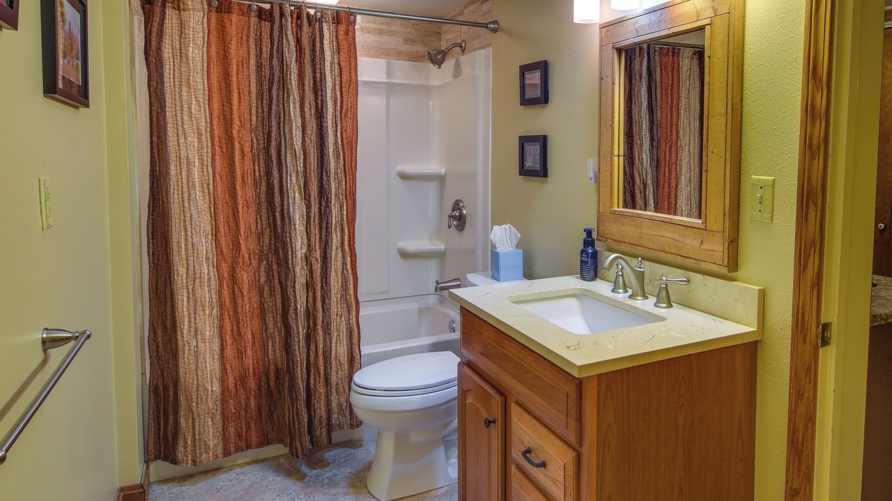 Photo of Bathroom in Treasure Lake