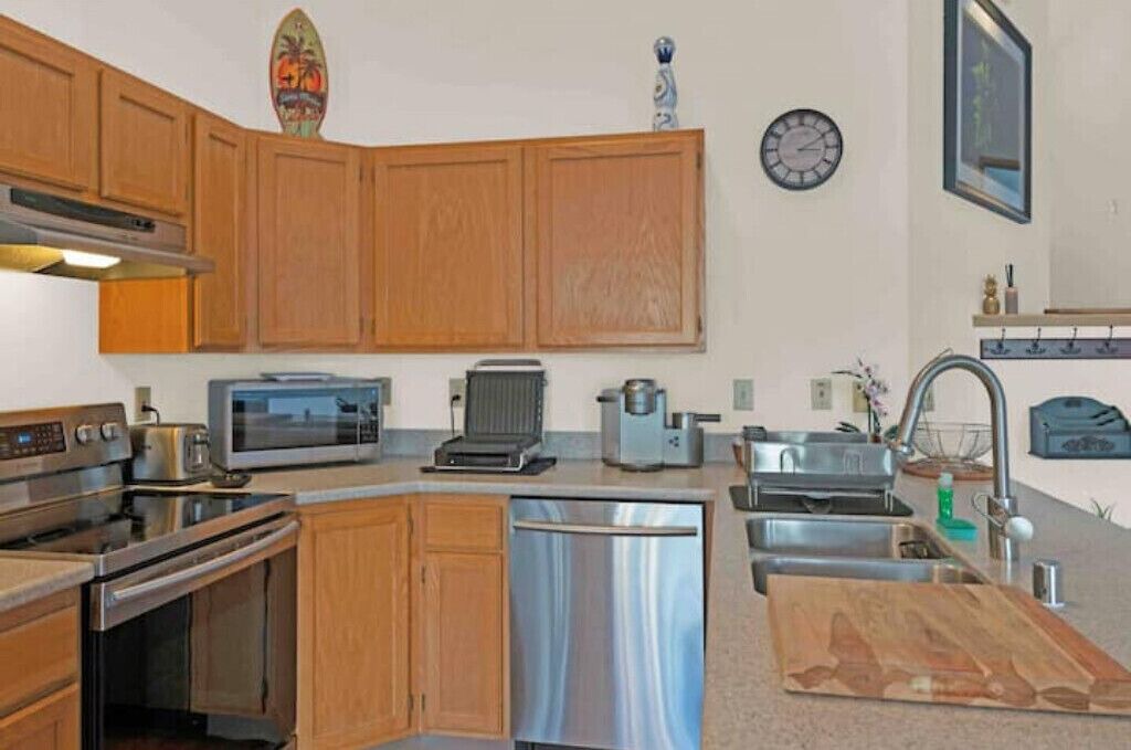 Photo of Kitchen in West Juneau