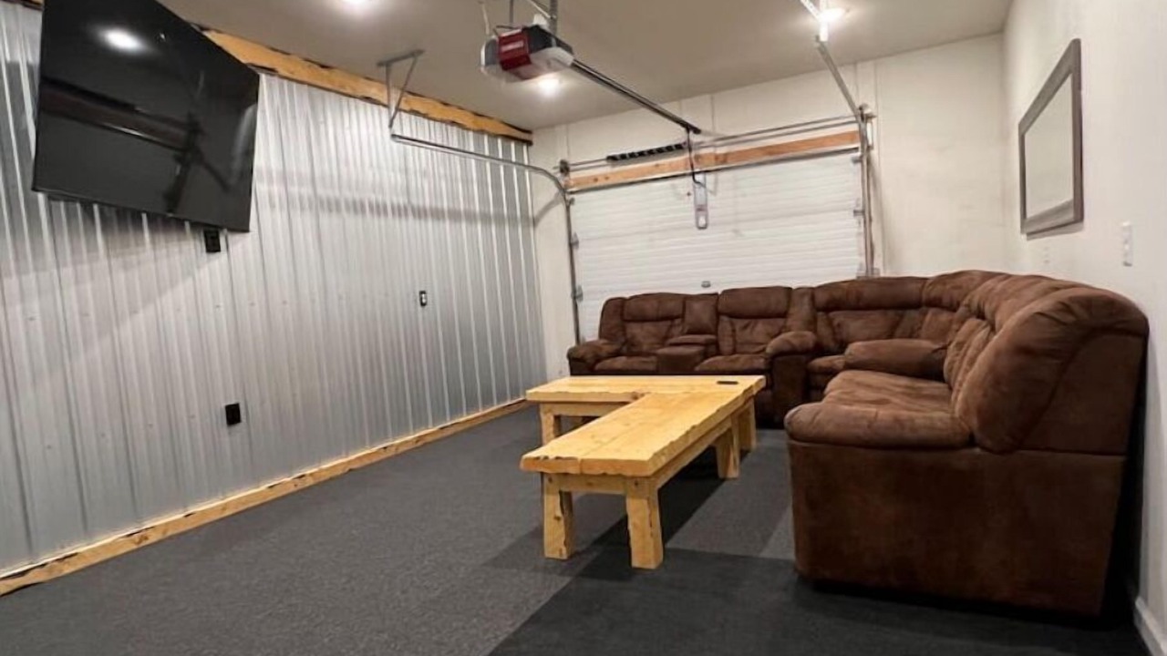 Photo of Livingroom in Badger