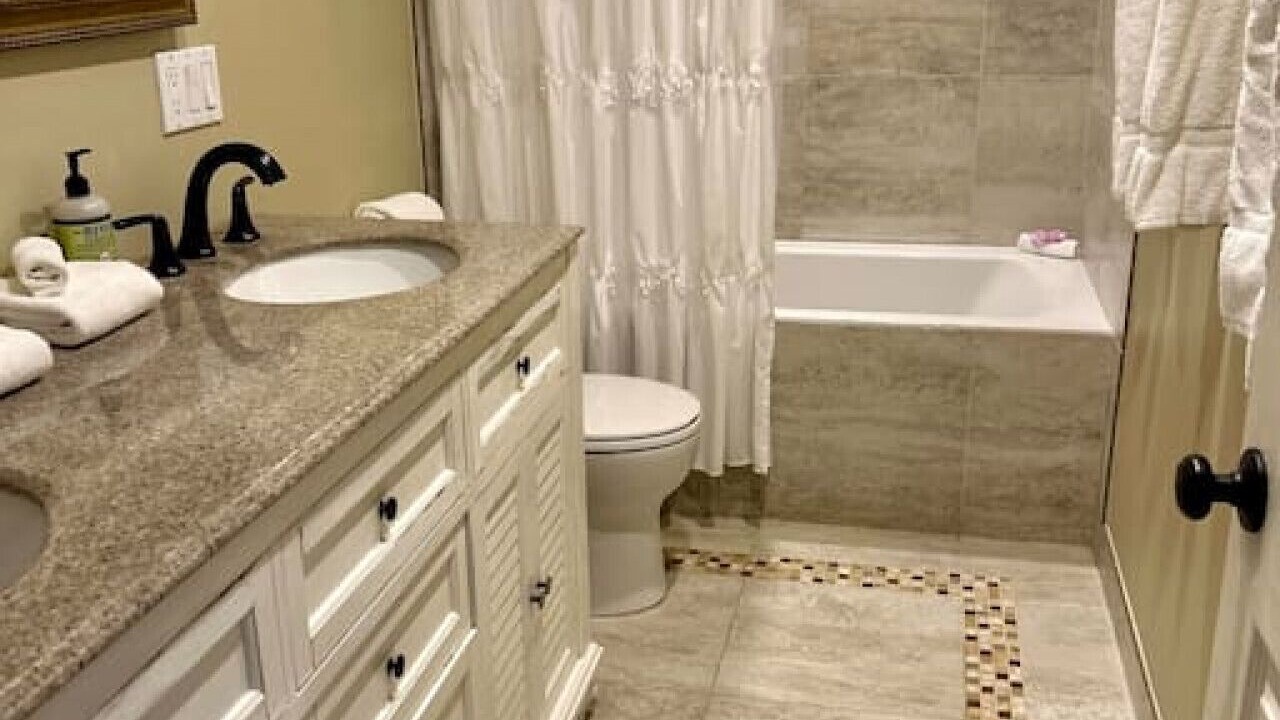 Photo of Bathroom in Princeville