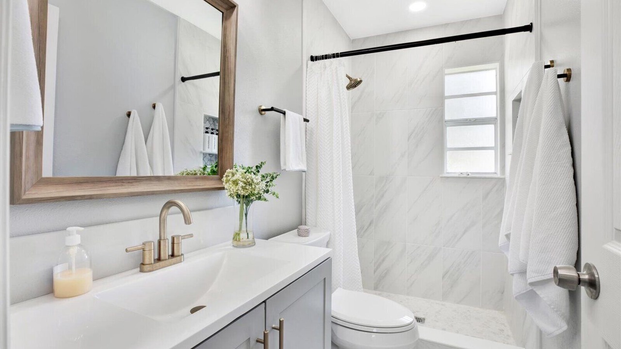 Photo of Bathroom in Sun Bay South