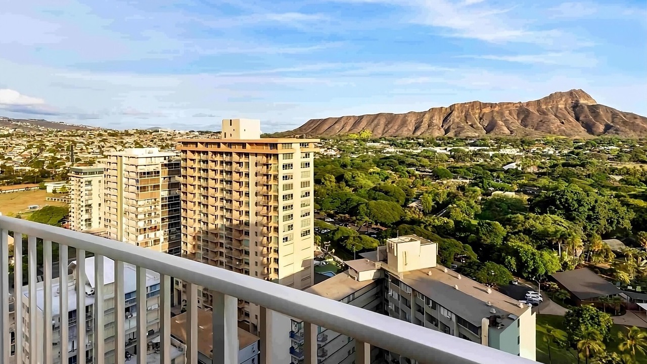 Photo of Bedroom in Waikiki