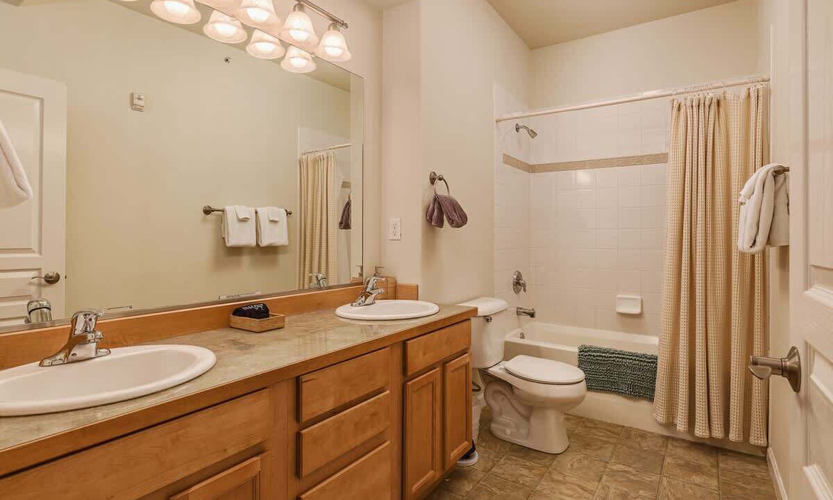 Photo of Others in Alyeska