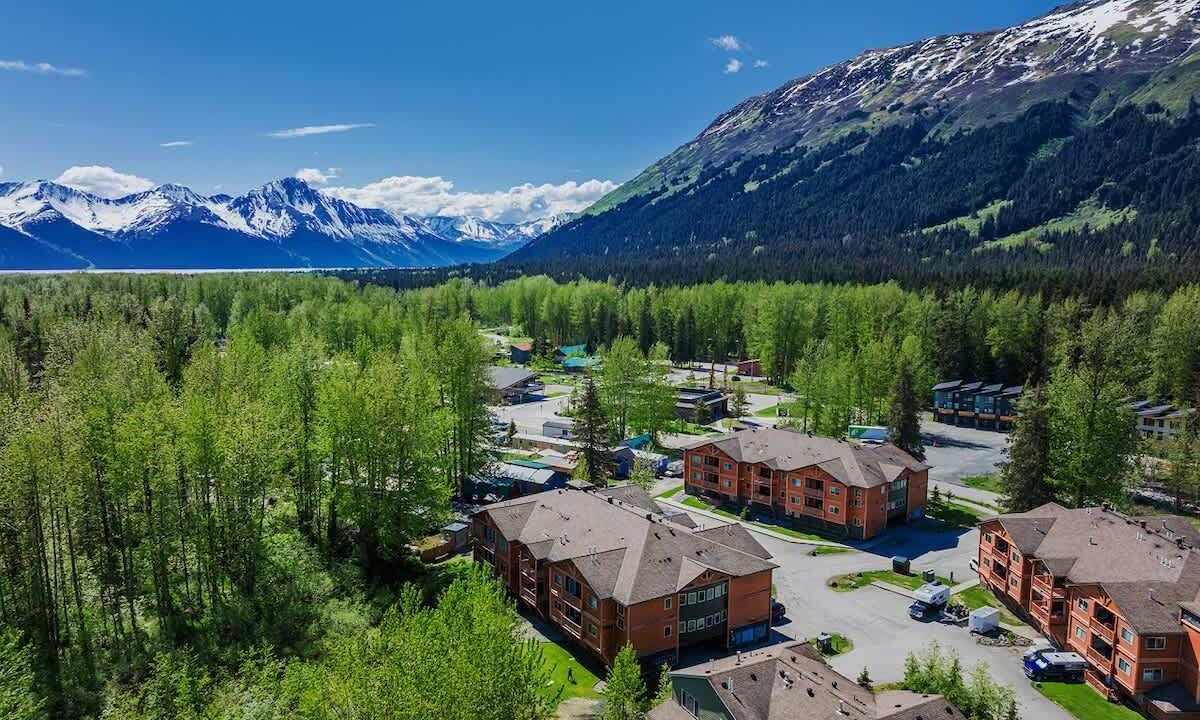 Photo of Others in Alyeska