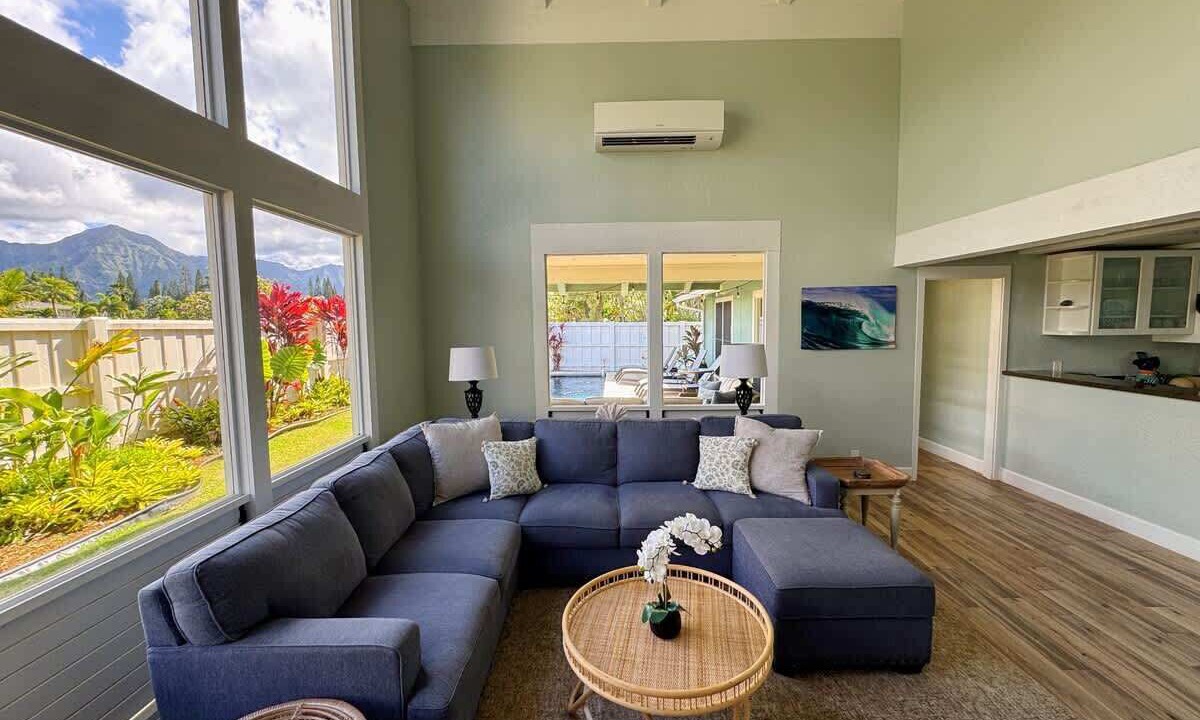 Photo of Livingroom in Princeville