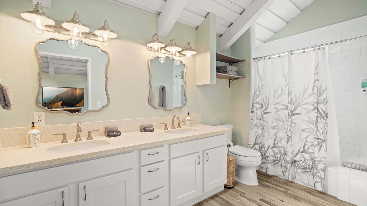 Photo of Bathroom in Princeville