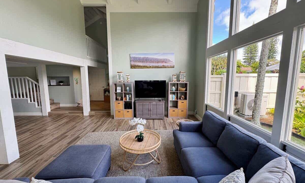 Photo of Livingroom in Princeville