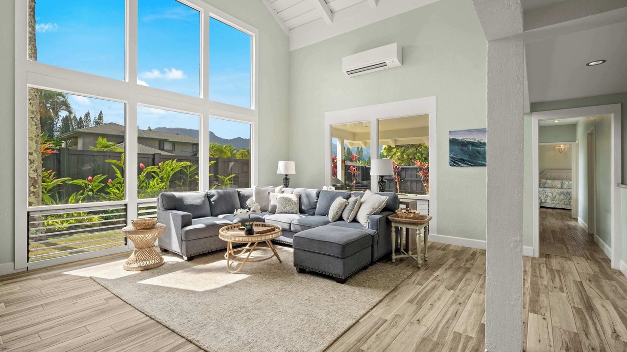 Photo of Livingroom in Princeville