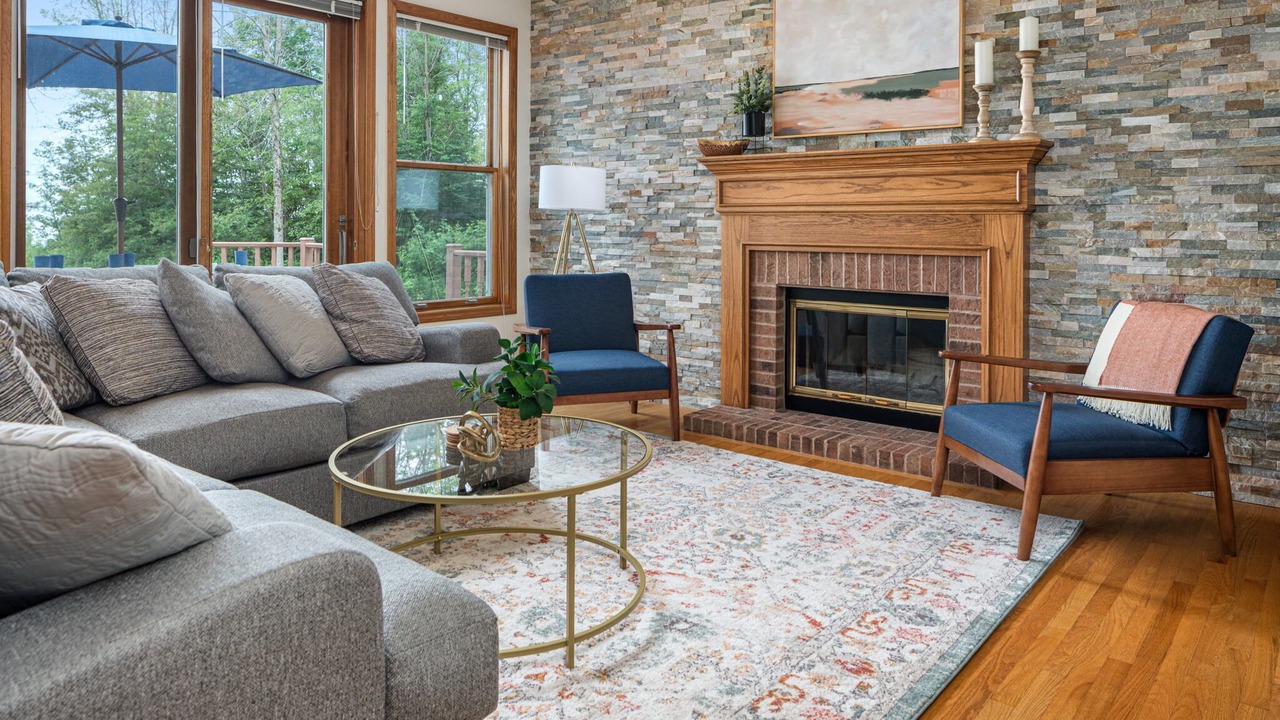Photo of Livingroom in Cleveland