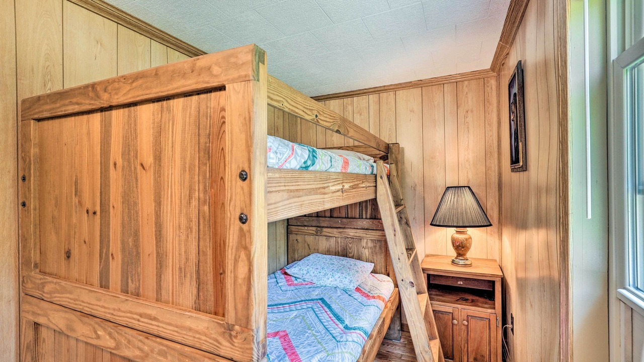 Photo of Bedroom in Marshall