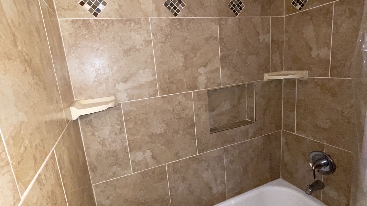 Photo of Bathroom in Drexel Heights
