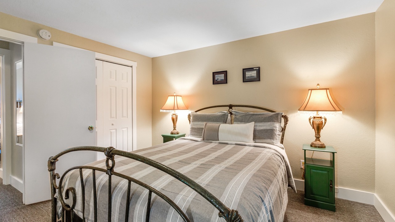 Photo of Bedroom in Clinton
