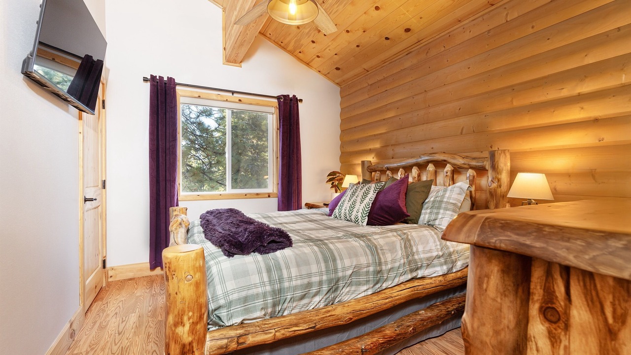 Photo of Bedroom in Duck Creek Village